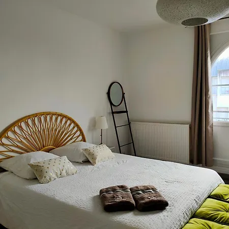 A La Perroy Les Sont Spacieuses Et Les Petit-déjeuners Offerts *