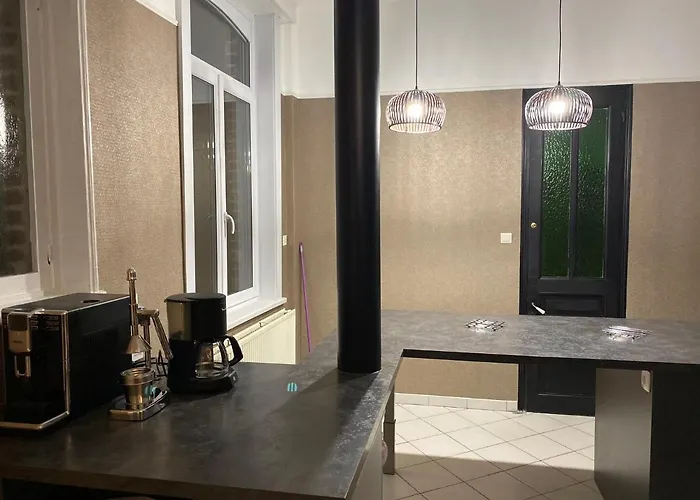 A La Perroy Les Sont Spacieuses Et Les Petit-dejeuners Offerts * Dunkirk