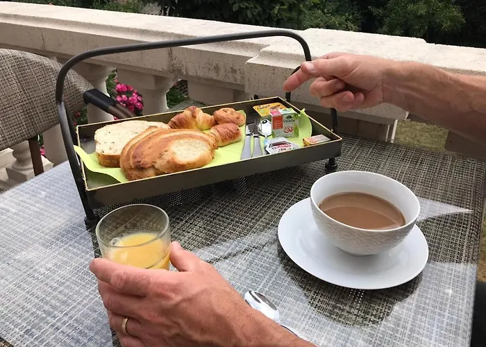 A La Perroy Les Sont Spacieuses Et Les Petit-dejeuners Offerts Bed & Breakfast Dunkirk