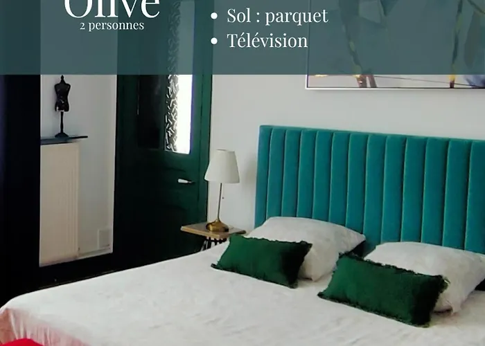 Bed & Breakfast A La Perroy Les Sont Spacieuses Et Les Petit-dejeuners Offerts *