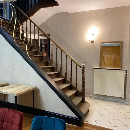 A La Perroy Les Sont Spacieuses Et Les Petit-dejeuners Offerts * Dunkierka