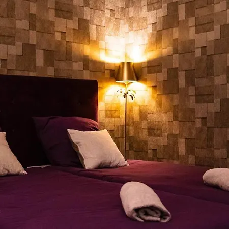 Bed & Breakfast La Perroy