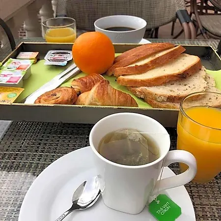 A La Perroy Les Sont Spacieuses Et Les Petit-dejeuners Offerts Bed and Breakfast Δουνκέρκη