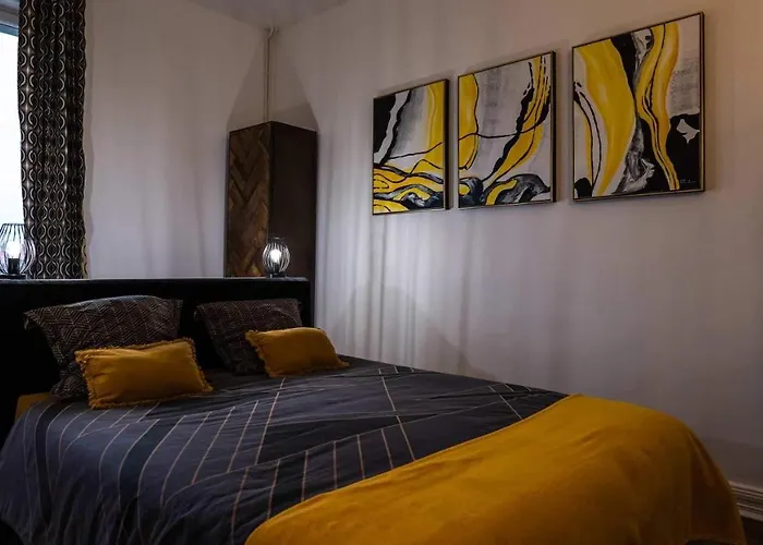 A La Perroy Les Sont Spacieuses Et Les Petit-dejeuners Offerts Bed & Breakfast Dunkirk